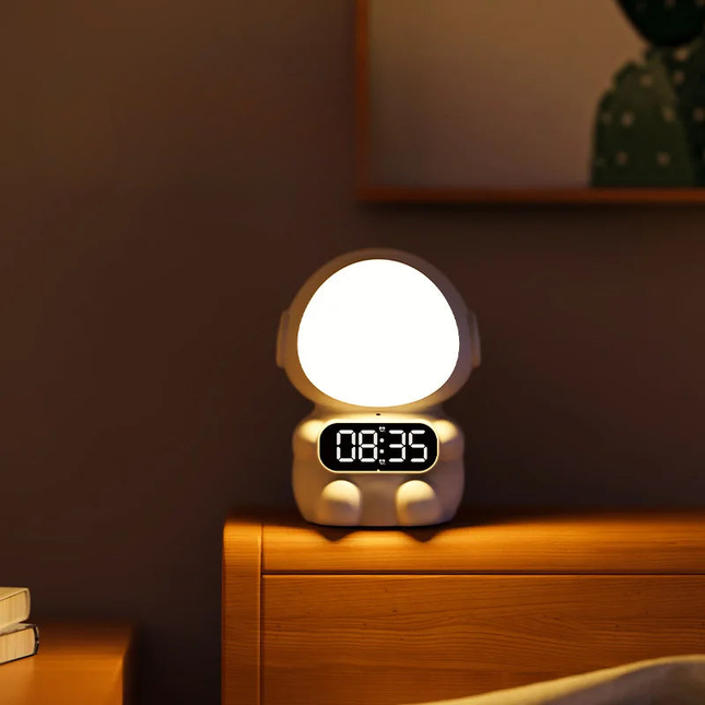 Astronaut vekkerklokke med nattlys for barn