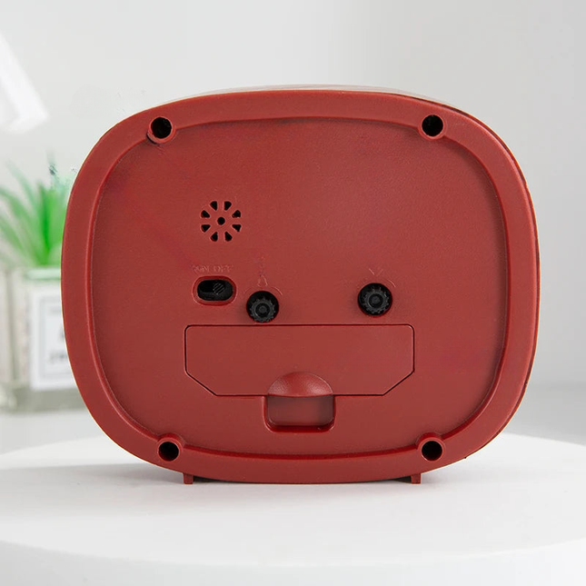 Analog vekkerklokke med store, tydelige tall