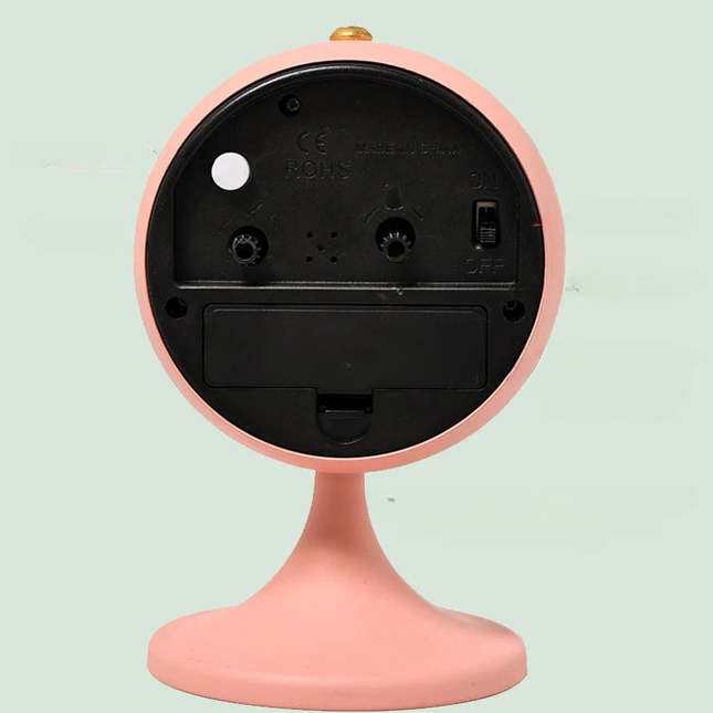 Vintage vekkerklokke på fot