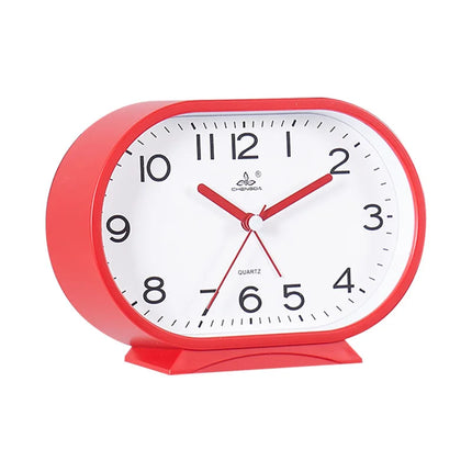 Oval og lydløs analog vekkerklokke