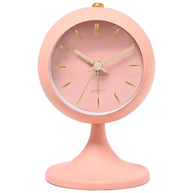 Vintage vekkerklokke på fot