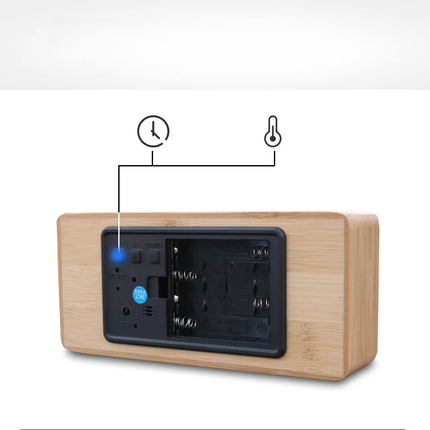 Moderne vekkerklokke i tre med temperatur