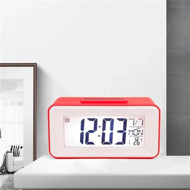 Liten batteridrevet digital vekkerklokke