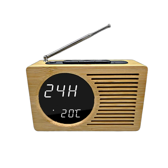 Klokkeradio i tre med digitalt display