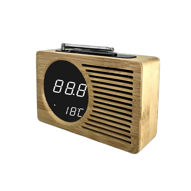 Klokkeradio i tre med digitalt display