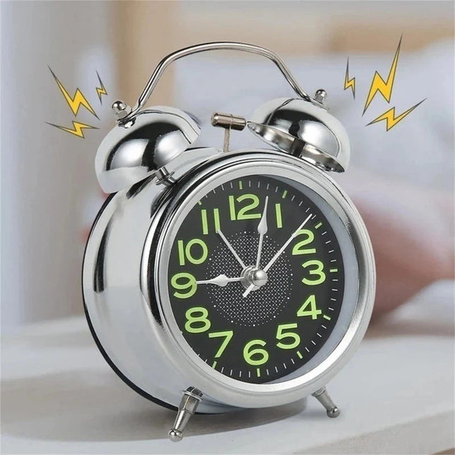 Retro vekkerklokke med selvlysende tall