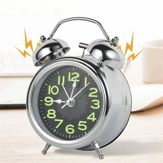 Retro vekkerklokke med selvlysende tall