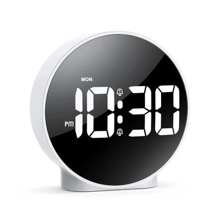 Rund digital klokke med store tall
