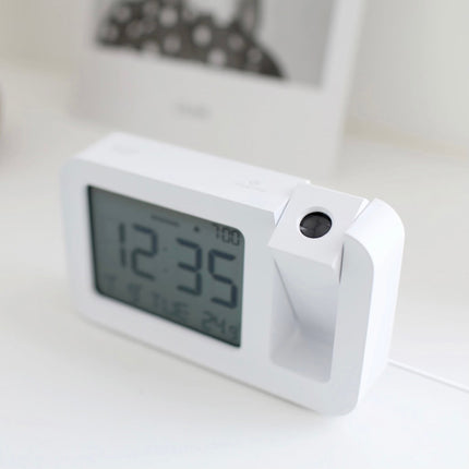 Digital vekkerklokke med projeksjon for ungdom