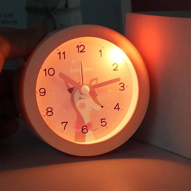 Analog barnevekkerklokke med søtt dyremotiv