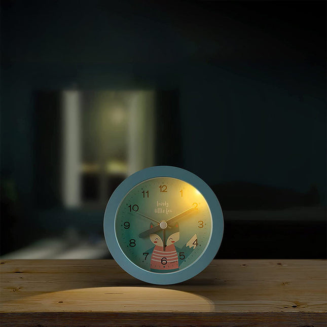 Analog barnevekkerklokke med søtt dyremotiv