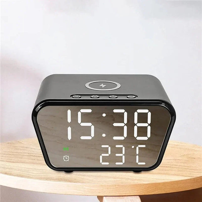 Vekkerklokke med trådløs mobillader
