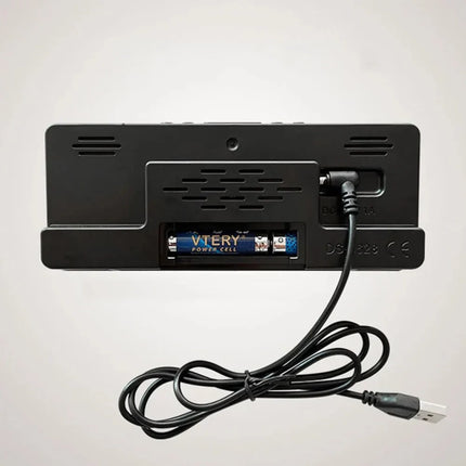 Moderne digital vekkerklokke med LED-display