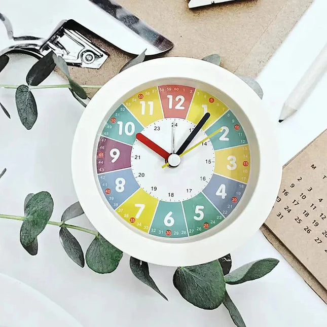 Lærerik vekkerklokke med nattlys funksjon