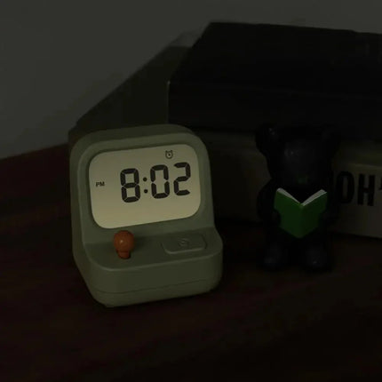 Original digital vekkerklokke for gutter