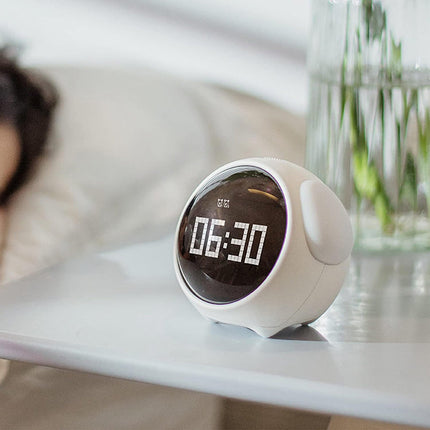 Smart baby vekkerklokke med nattlys