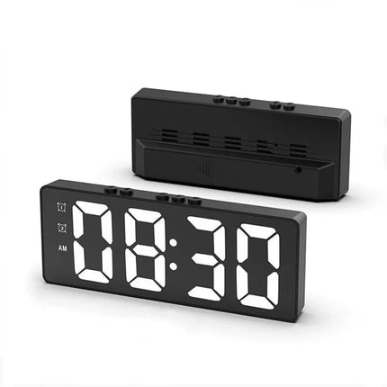 Batteridrevet LED-vekkerklokke med speil