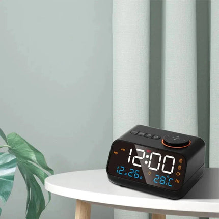 Oppladbar digital klokkeradio med alarm