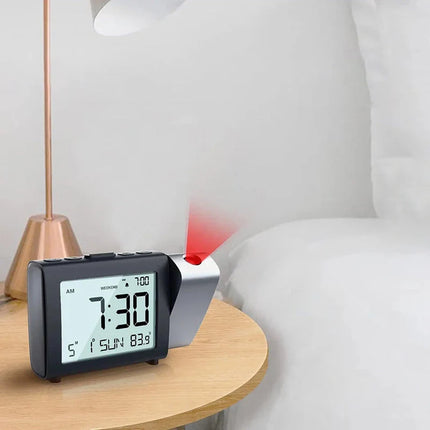 Batteridrevet vekkerklokke med projeksjon for reise