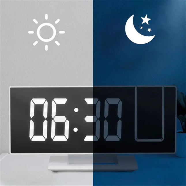 Hvit speil vekkerklokke med projeksjon