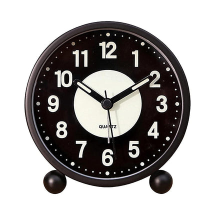 Enkel analog bordklokke med batteri