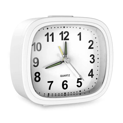 Enkel og stillegående analog vekkerklokke