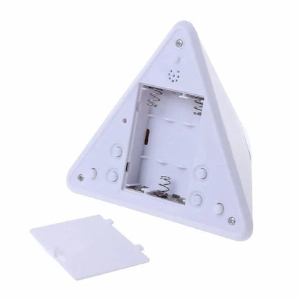 Pyramide vekkerklokke med stemningslys