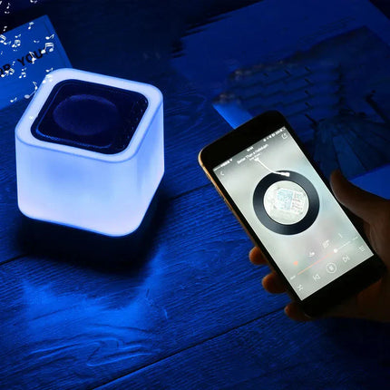 Vekkerklokke lampe med fargeskiftende lys