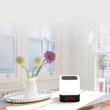 Vekkerklokke lampe med fargeskiftende lys