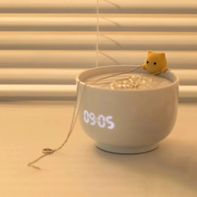 Nattlampe med digital vekkerklokke