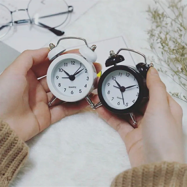 Mini retro vekkerklokke med bjeller